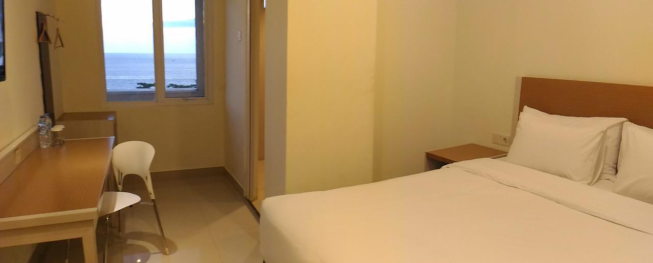 Big Fish Hotel Manado Zewnętrze zdjęcie
