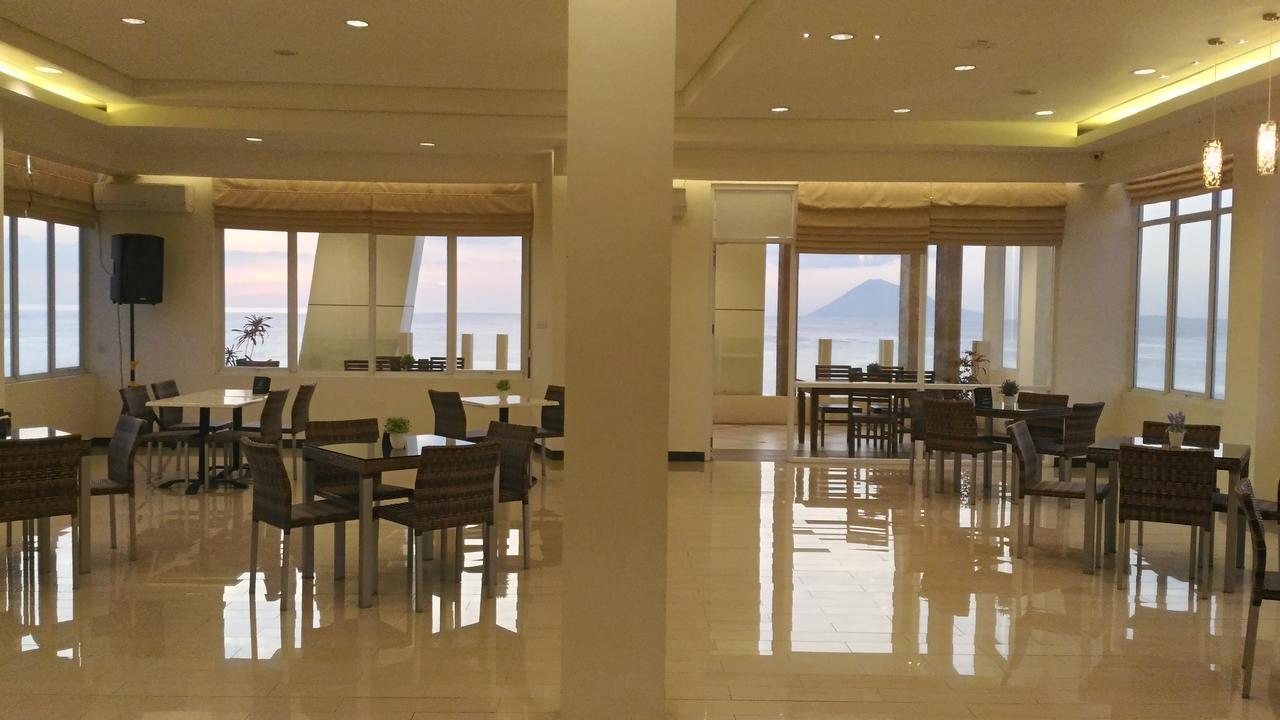 Big Fish Hotel Manado Zewnętrze zdjęcie