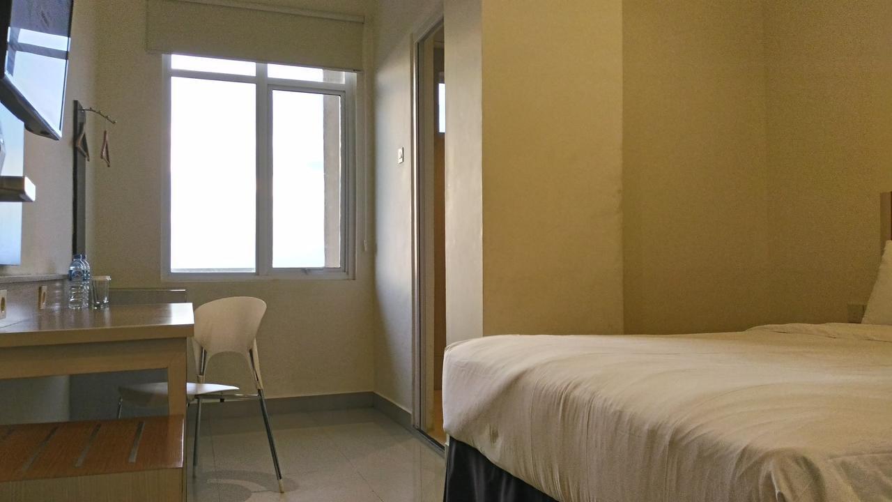Big Fish Hotel Manado Zewnętrze zdjęcie