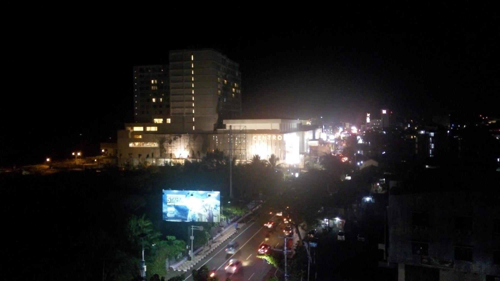 Big Fish Hotel Manado Zewnętrze zdjęcie