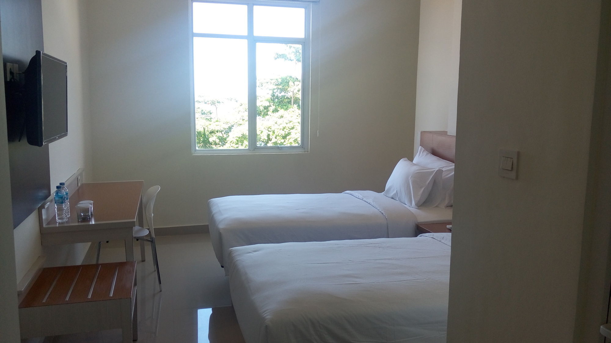 Big Fish Hotel Manado Zewnętrze zdjęcie