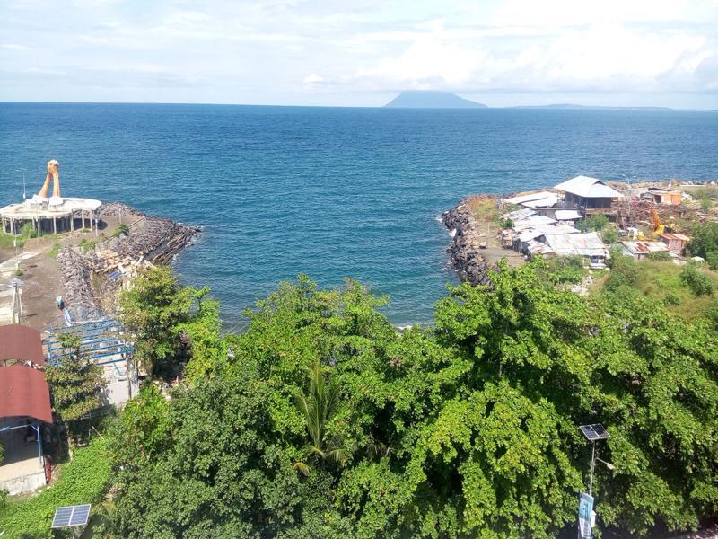Big Fish Hotel Manado Zewnętrze zdjęcie
